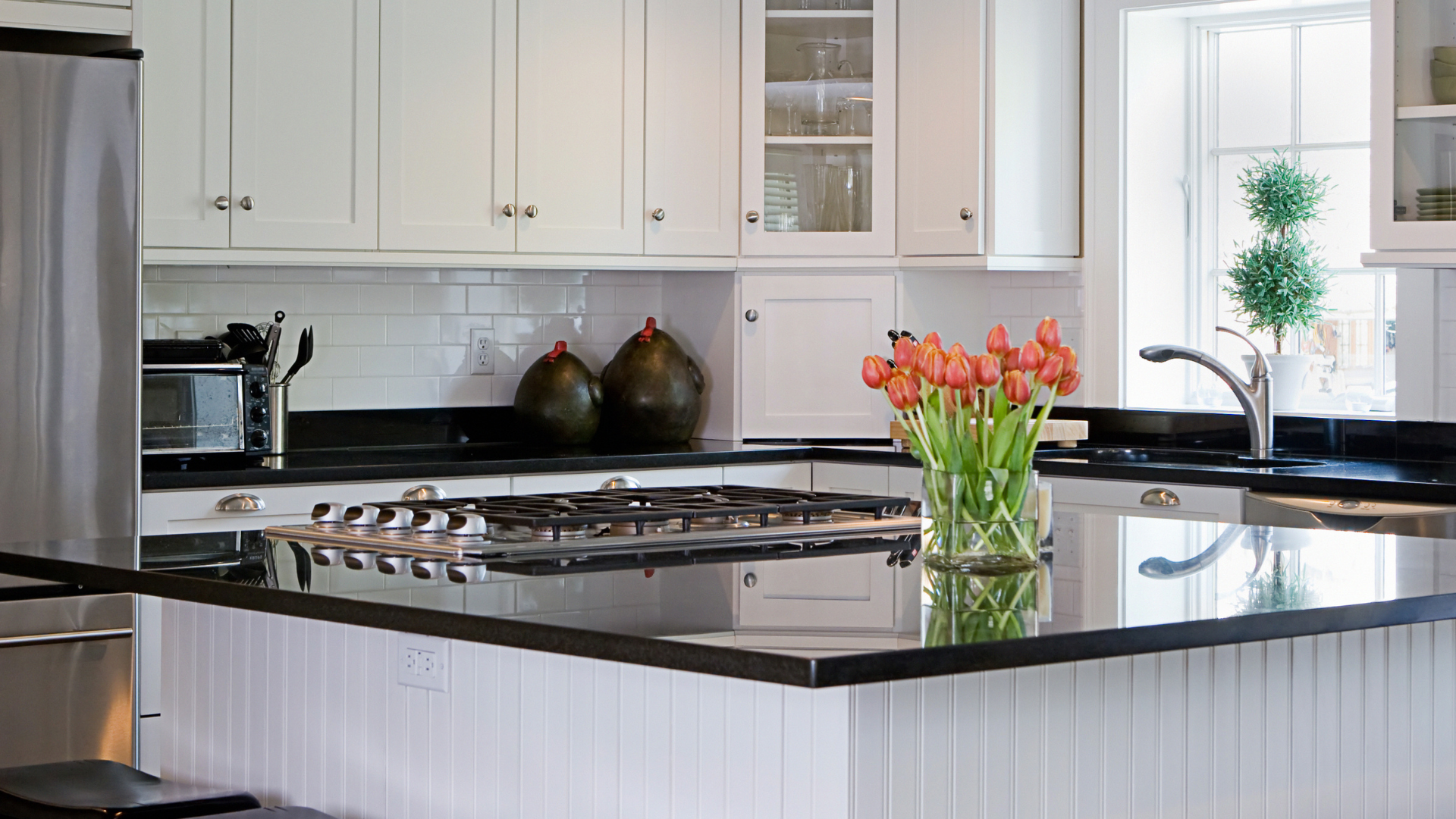 A Guide to Kitchen Cabinet and Countertop Color Combinations