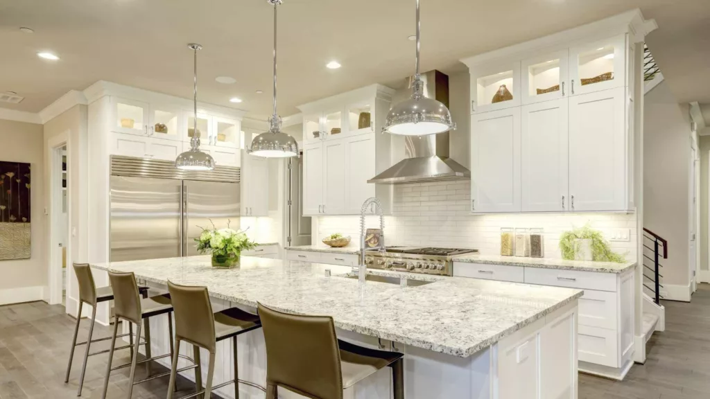 3 Tips for Pairing Countertops and Cabinets in Your Kitchen